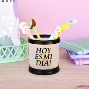 PortaLapiz de Plástico REDONDO - HOY ES MI DIA - NEGRO