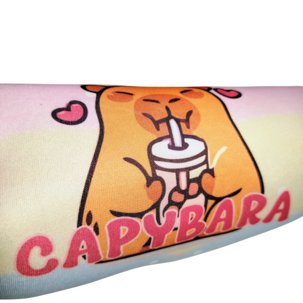 .CARTUCHERAS NEOPRENE "CAPIBARA PASTEL" TAMAÑO MEDIANO (LAVABLES) Cod 116 - Imagen 5