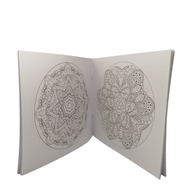 LIBROS PARA COLOREAR MANDALAS " GATO " COLECCION MIL COLORES 24 PAGINAS 20X20 - Imagen 2