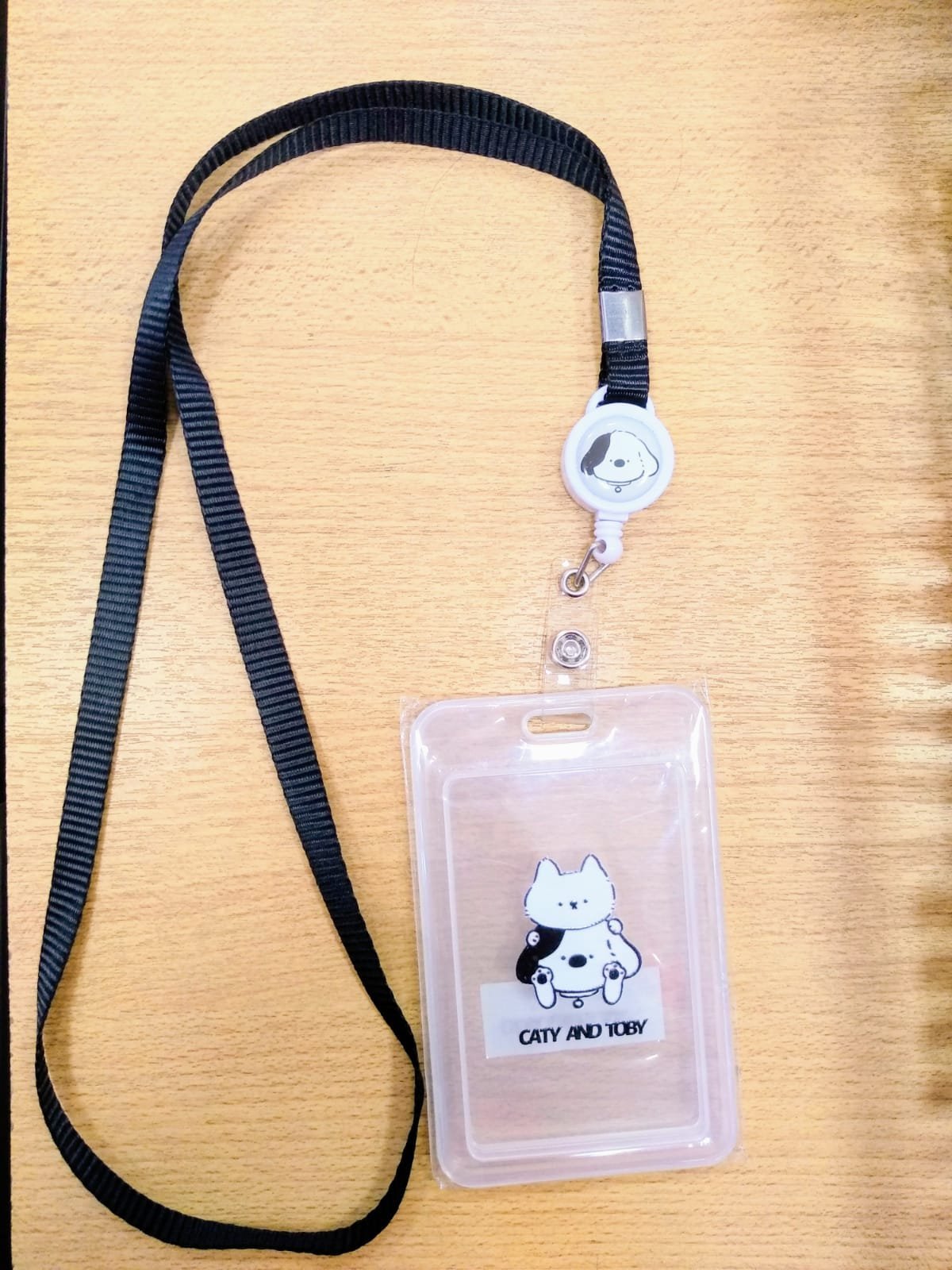 Porta Credencial rigido * Caty anb Tobby * cierre hermetico Con Tira