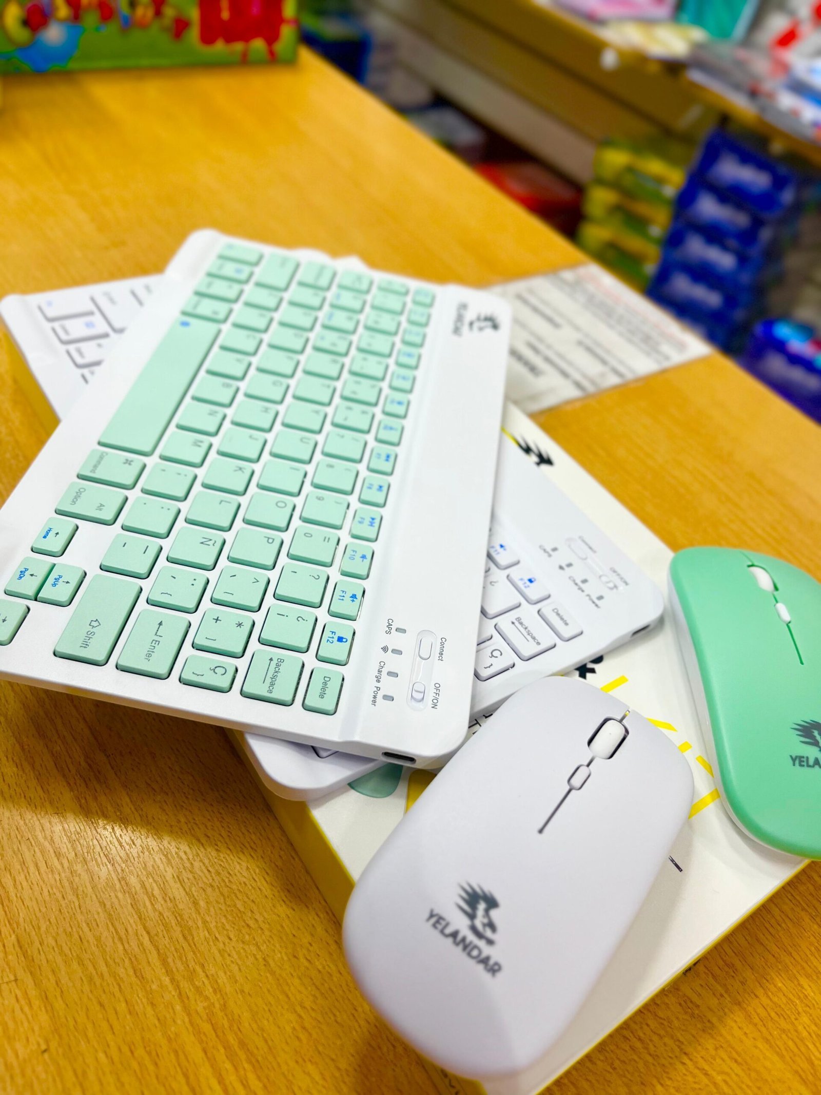 Combo Mini Inalámbrico * VERDE PASTEL * RECARGABLE ( Teclado Recargable+ Mouse ) Pc Notebook Celular Tablet