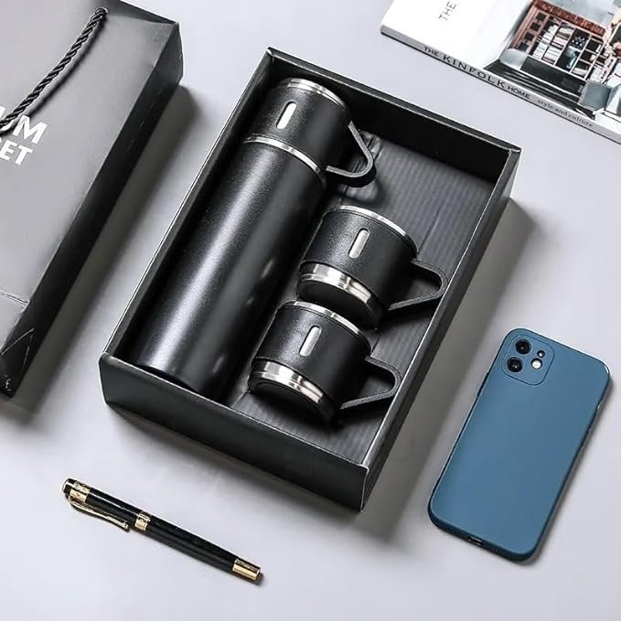 SET x 4 PIEZAS * CAMPING  NEGRO* TERMO 500 ML + TAZAS ACERO 18 / 8 (DOBLE CAPA) 12 HS - Frio y Calor -