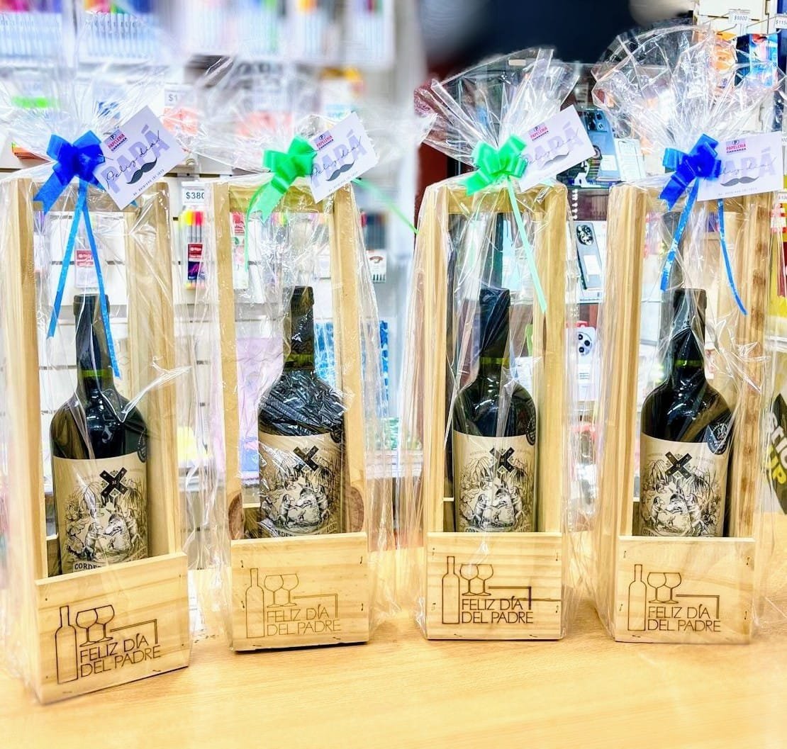 Vino Cordero Piel de Lobo + Porta Botella de Madera - Dia del Padre -