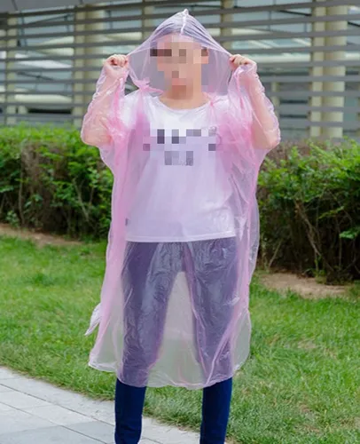 PILOTO DE LLUVIA TIPO CAPA - DESCARTABLE - COLORES