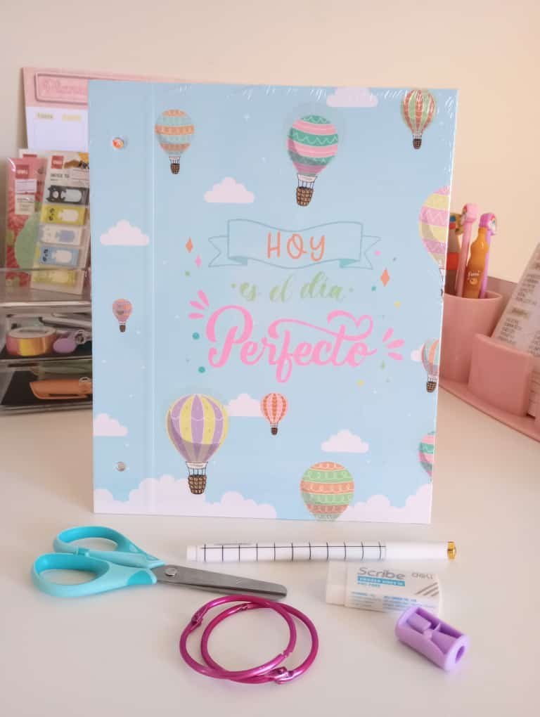 Tapa de Carpeta Escolar N3 " HOY ES EL DIA PERFECTO "