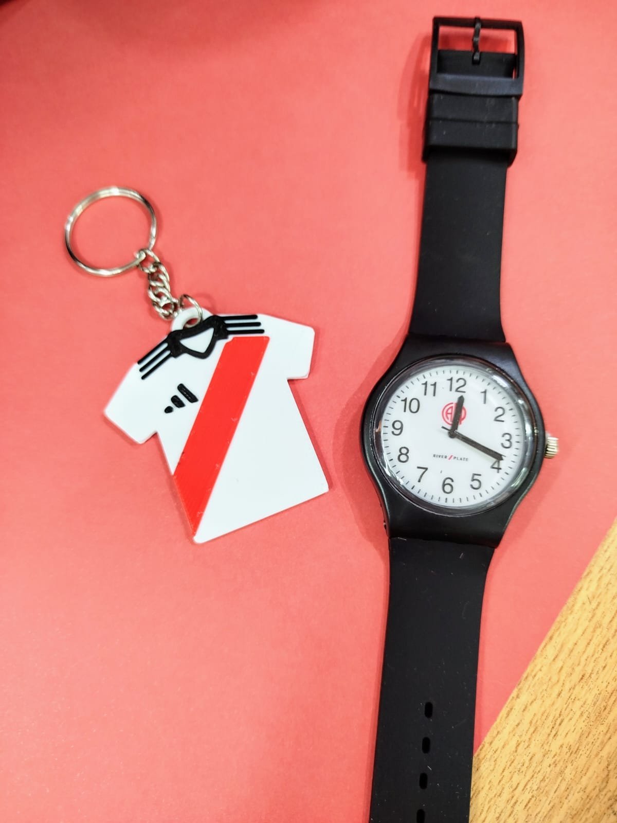 Reloj de Pulsera " RIVER PLATE " CARP (Original)