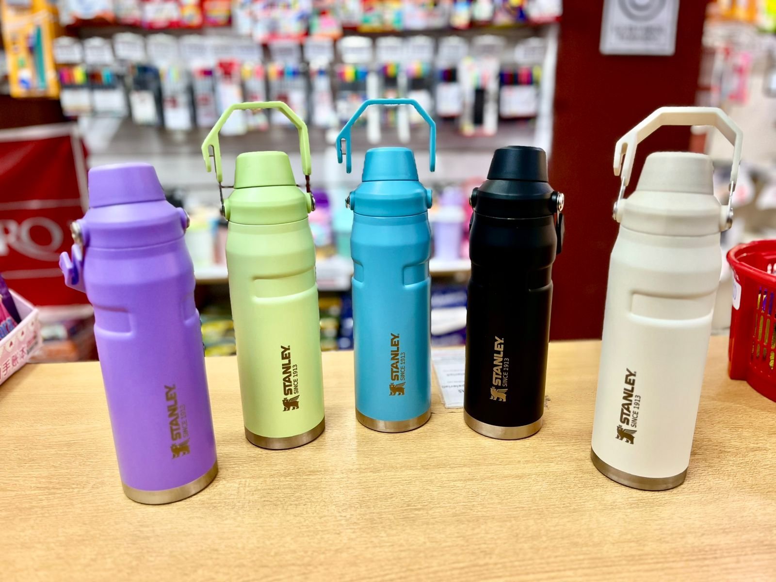 Botellas Térmicas Acero Inoxidable "SIMIL STANLEY 710 ML" Doble capa con Manija