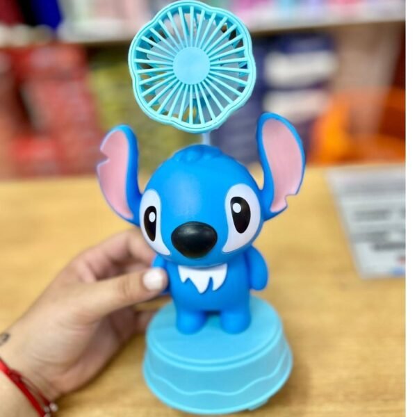 VENTILADOR DE ESCRITORIO * STITCH CELESTE (2 VELOCIDADES) * + SACAPUNTAS