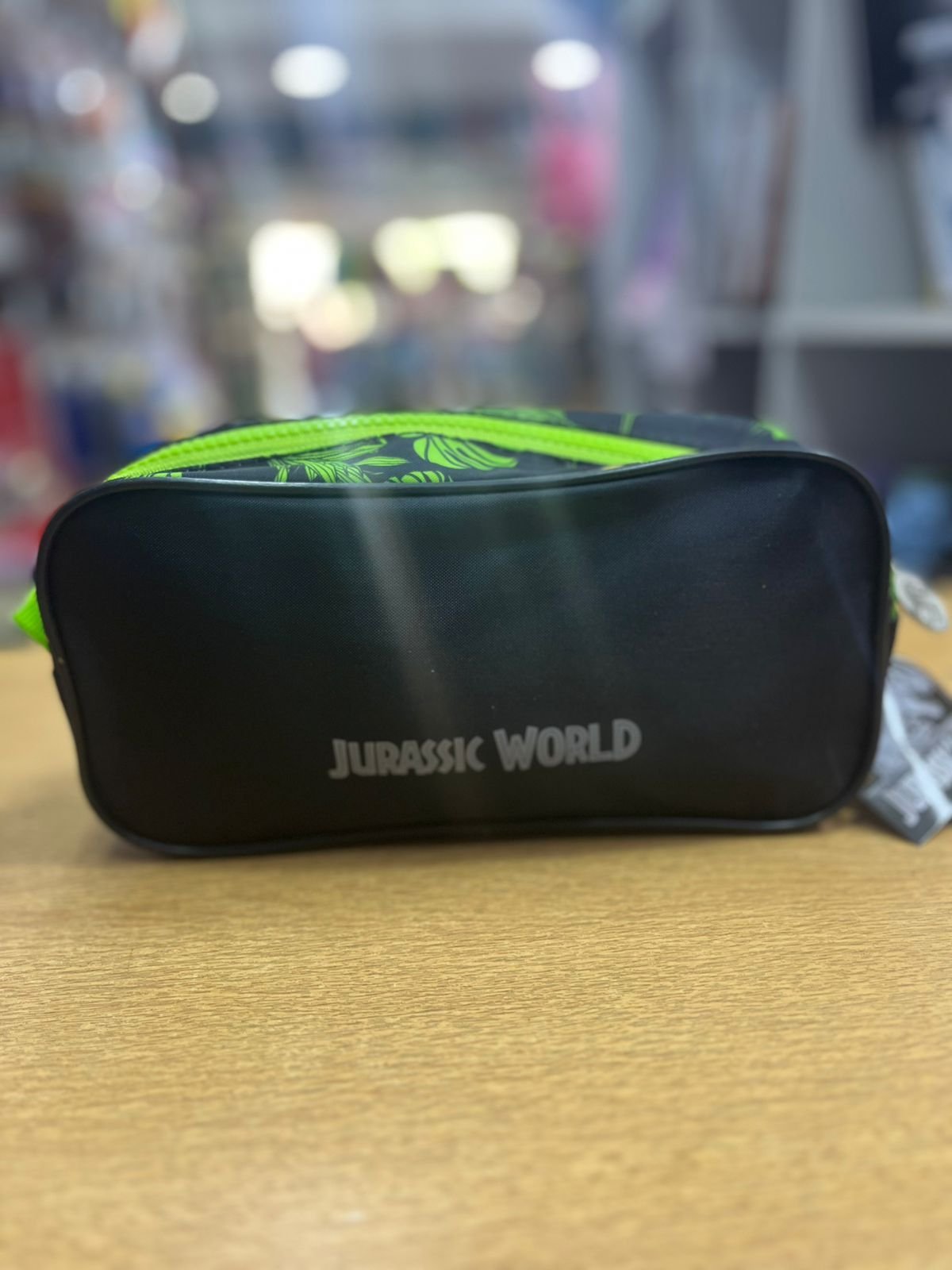 CARTUCHERAS *JURASSIC WORLD* WABRO (DINOSAURIOS) GRANDE 1 CIERRE