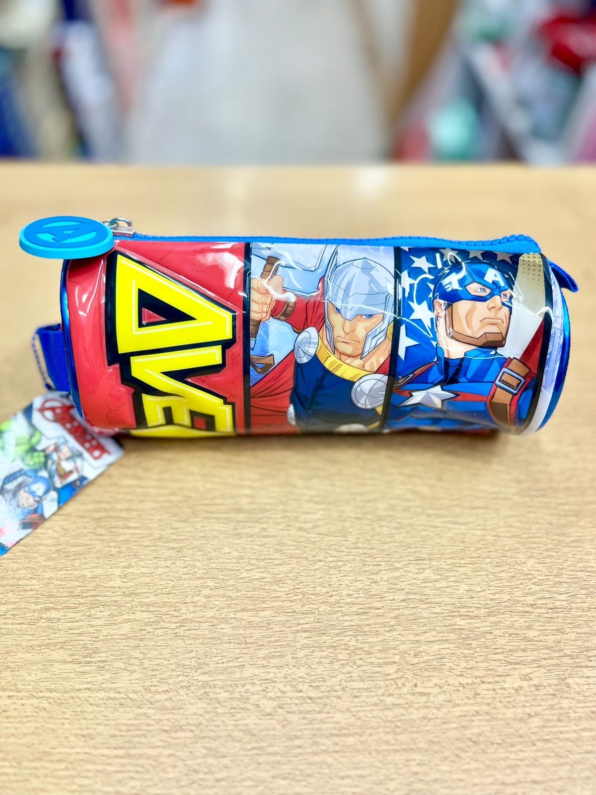 CARTUCHERAS TUBO CRESKO " AVENGERS " (VENGADORES MARVEL)