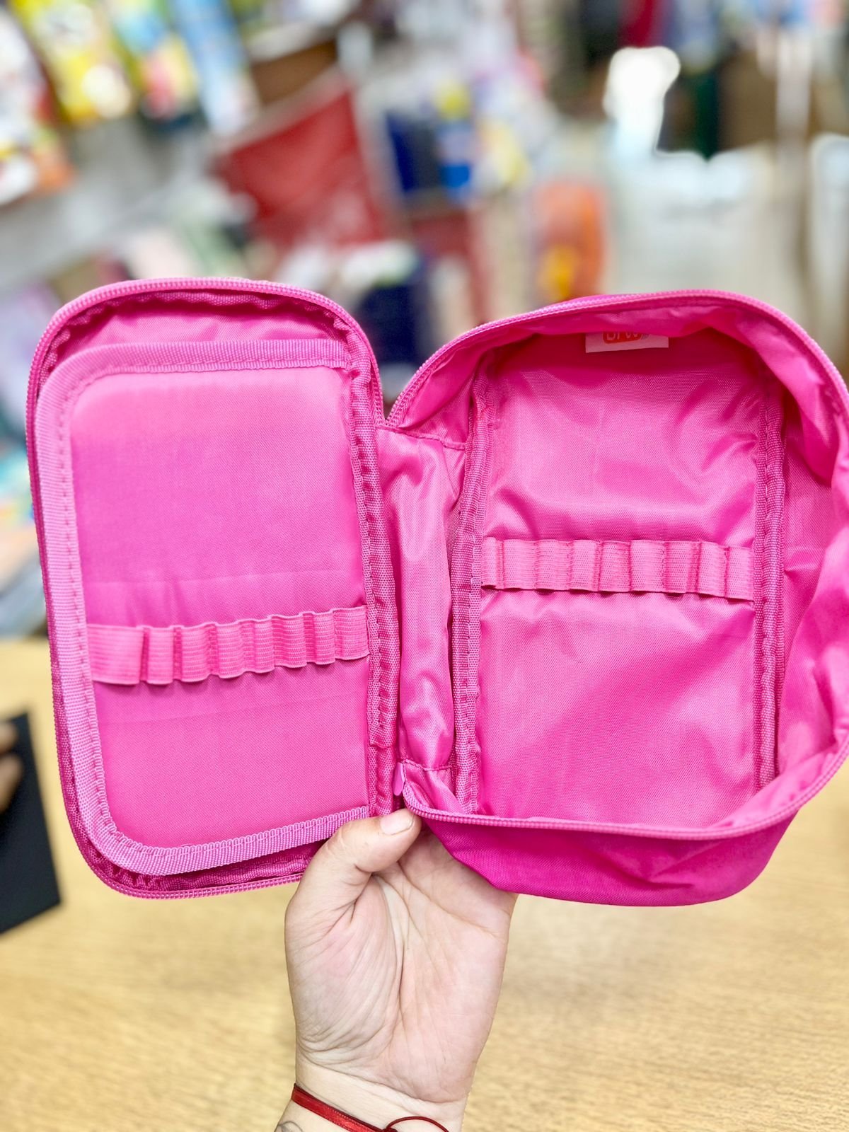 CARTUCHERAS 100 Lápices BRW ** FUCSIA **  1 Cierre c/ Divisiones Internas - PREMIUM Reforzada