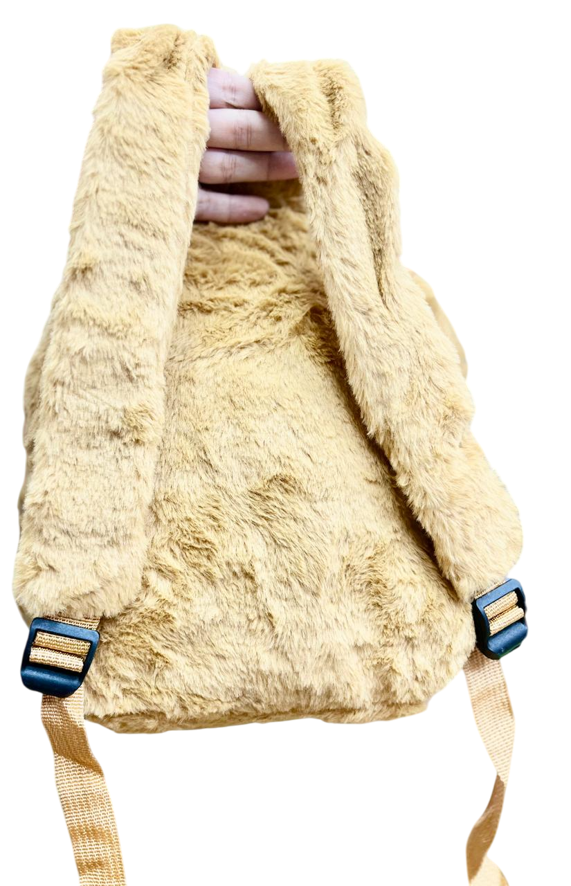 MOCHILAS PELUCHE * CAPIBARA *