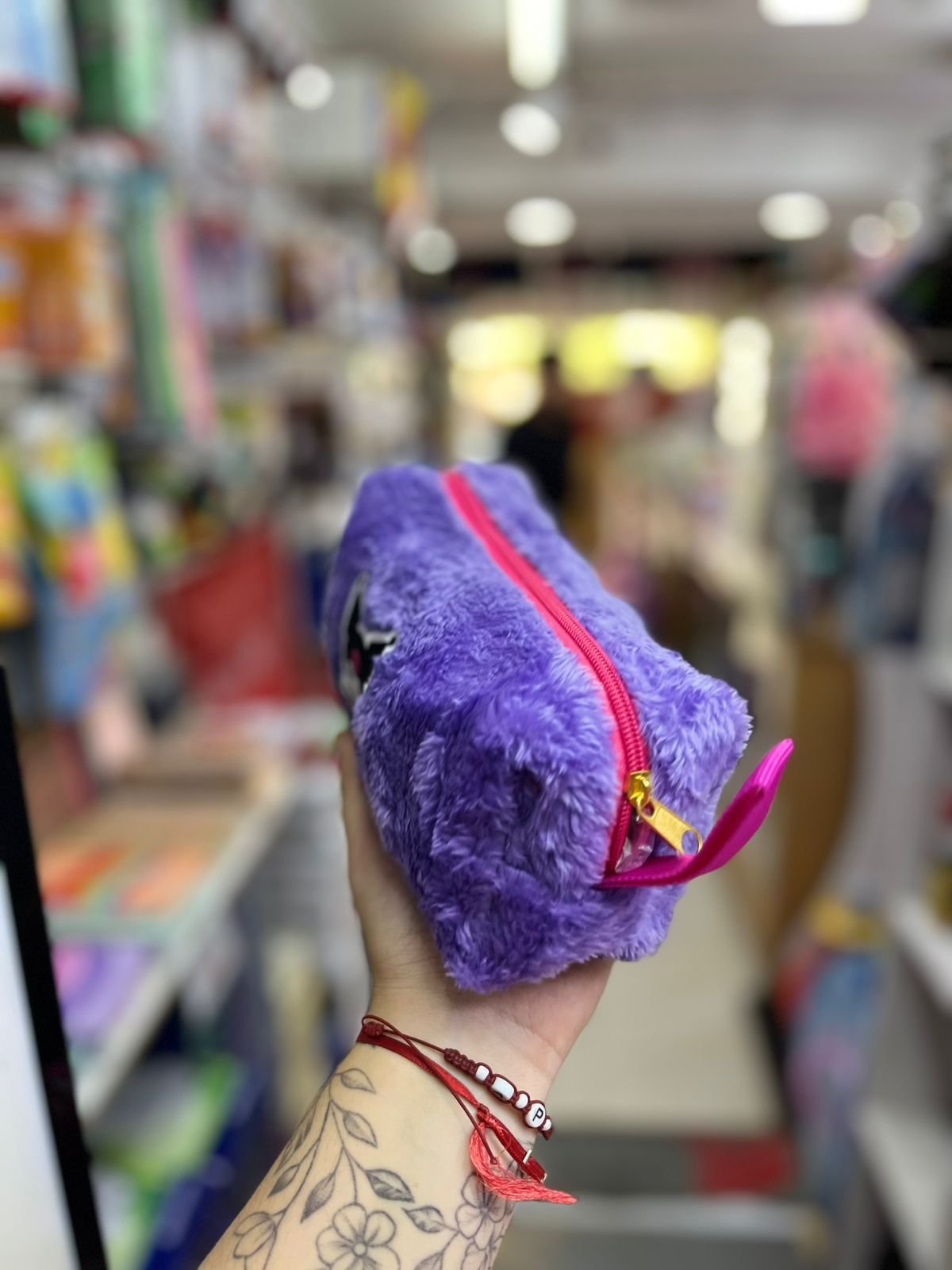 CARTUCHERAS *KUROMI VIOLETA* PELUDA