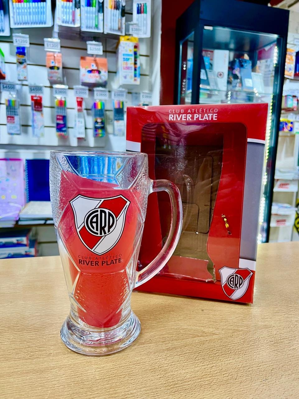 VASO CHOPERO * RIVER PLATE * - VIDRIO C/ MANIJA , CAJA DE REGALO, TARJETITA Y MOÑO