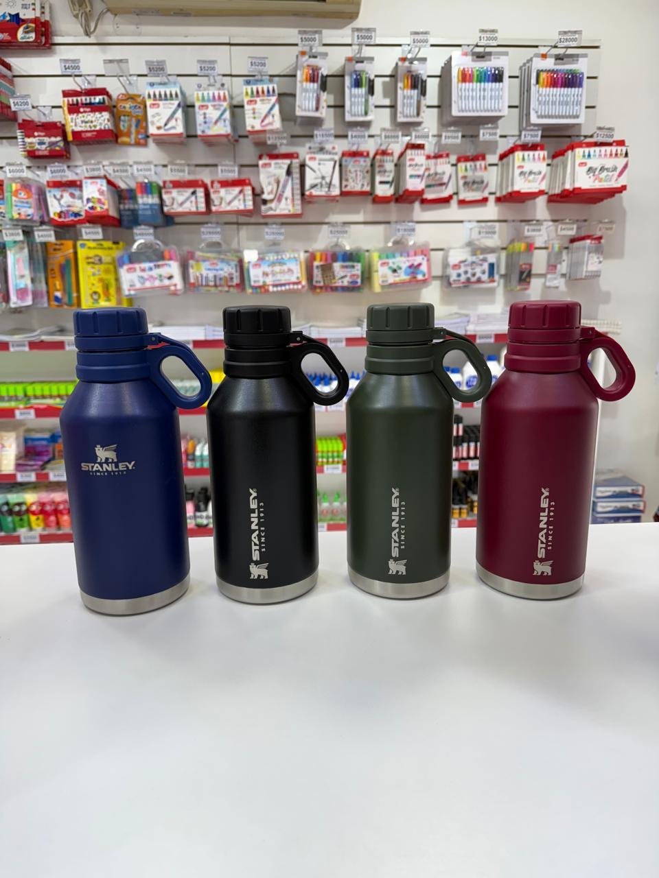 Botellón Viajero Térmico Acero Inoxidable "TRAVEL BORDO SIMIL STANLEY 1.2 Litros" Doble capa con Manija