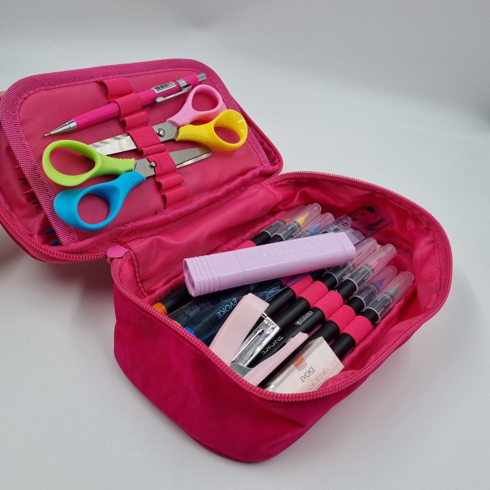 CARTUCHERAS 50 Lápices BRW ** FUCSIA **  1 Cierre c/ Divisiones Internas - PREMIUM Reforzada