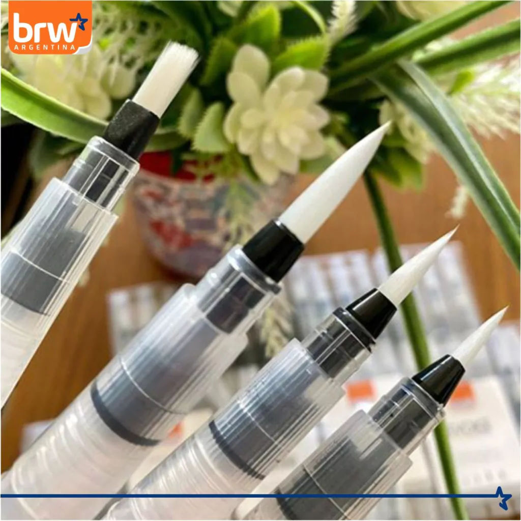 PINCELES CON DEPOSITO DE AGUA RECARGABLES x 4 (Fino, Medio , Grueso y Chato)