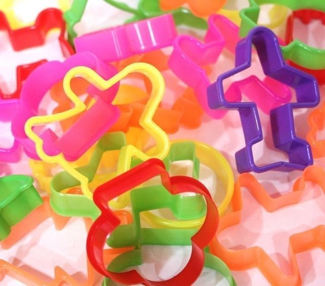 Cortantes con formas para Masitas (Moldes para jugar) Masilina