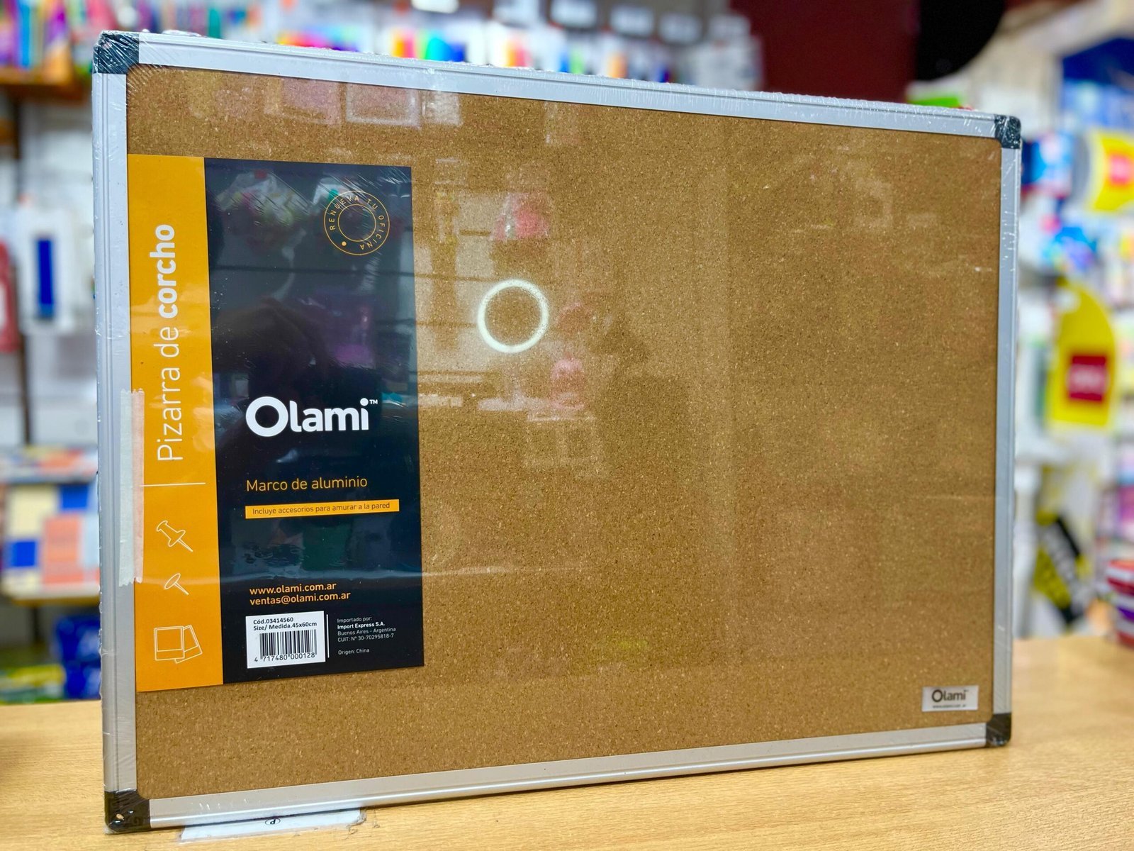 Pizarra de Corcho 45 x 60 (Marco de Aluminio) Olami + Soporte para colgar