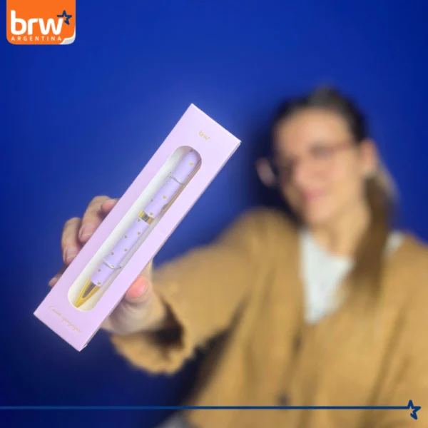 Lapiceras Metálicas * Con Caja de Regalo * Lila Pastel C/ Corazones en dorado PREMIUM