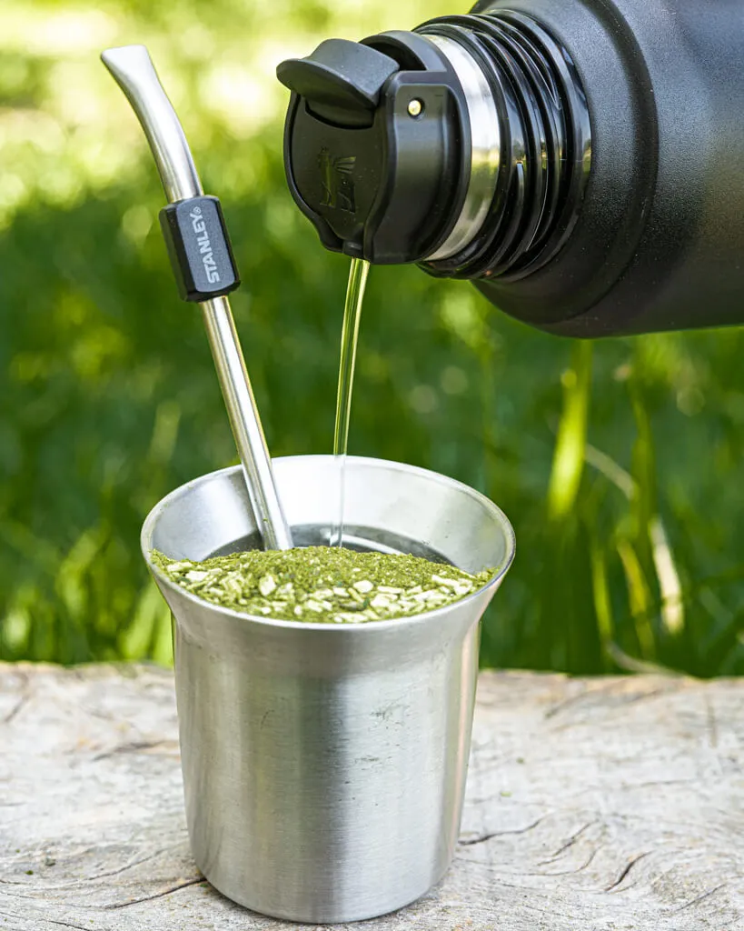 SET METALIZADO TIPO * TERMO STANLEY 1.2L + MATE 260ML + BOMBILLA / (NUEVO PICO VERTEDOR) ACERO INOXIDABLE