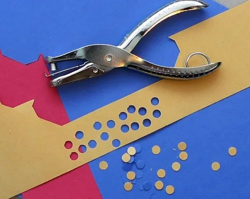 SACABOCADO ** OLAMI ** PINZA METAL 6 HOJAS 1 PERFORACION