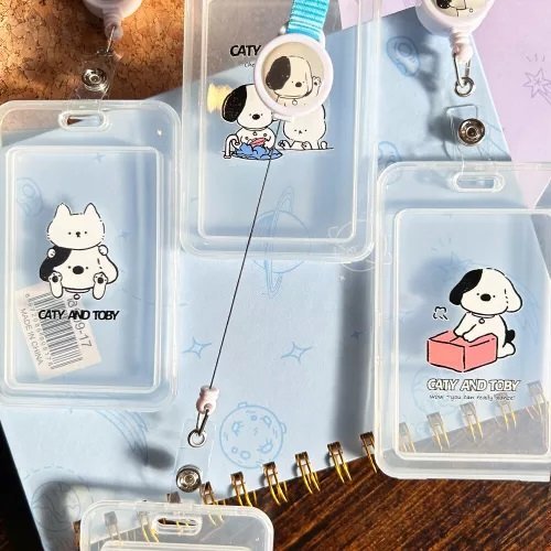 Porta Credencial rigido * Caty anb Tobby * cierre hermetico Con Tira