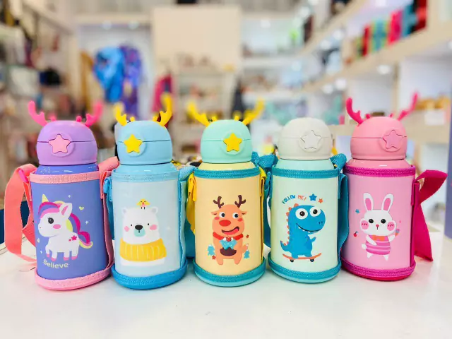 BOTELLA / TERMO INFANTIL * CONEJITO * C/ FUNDA 2 EN 1 ---> TAPA DE TERMO + PICO TIPO SORBETE 500ML ACERO INOXIDABLE