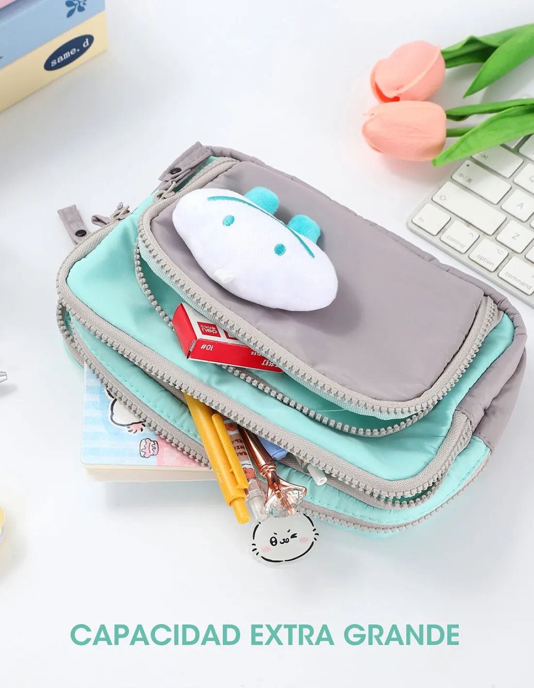 Cartucheras "Peluche Verde Carita de Nube 3 Cierres "  3 Divisiones Reforzadas