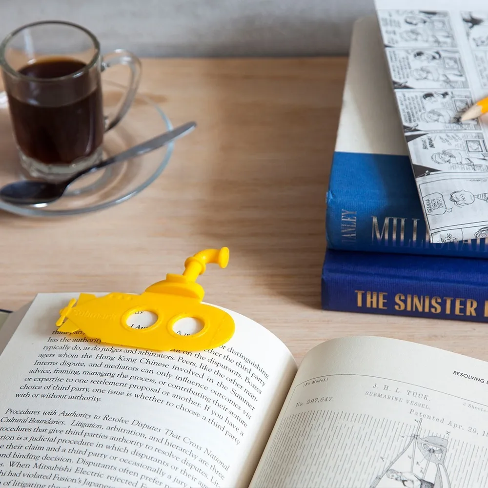 SEÑALADOR DE LIBROS ** SUBMARINO ** MARCA PAGINA