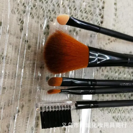 SET DE BROCHAS * Huda Beauty x5 unidades *  MAQUILLAJE