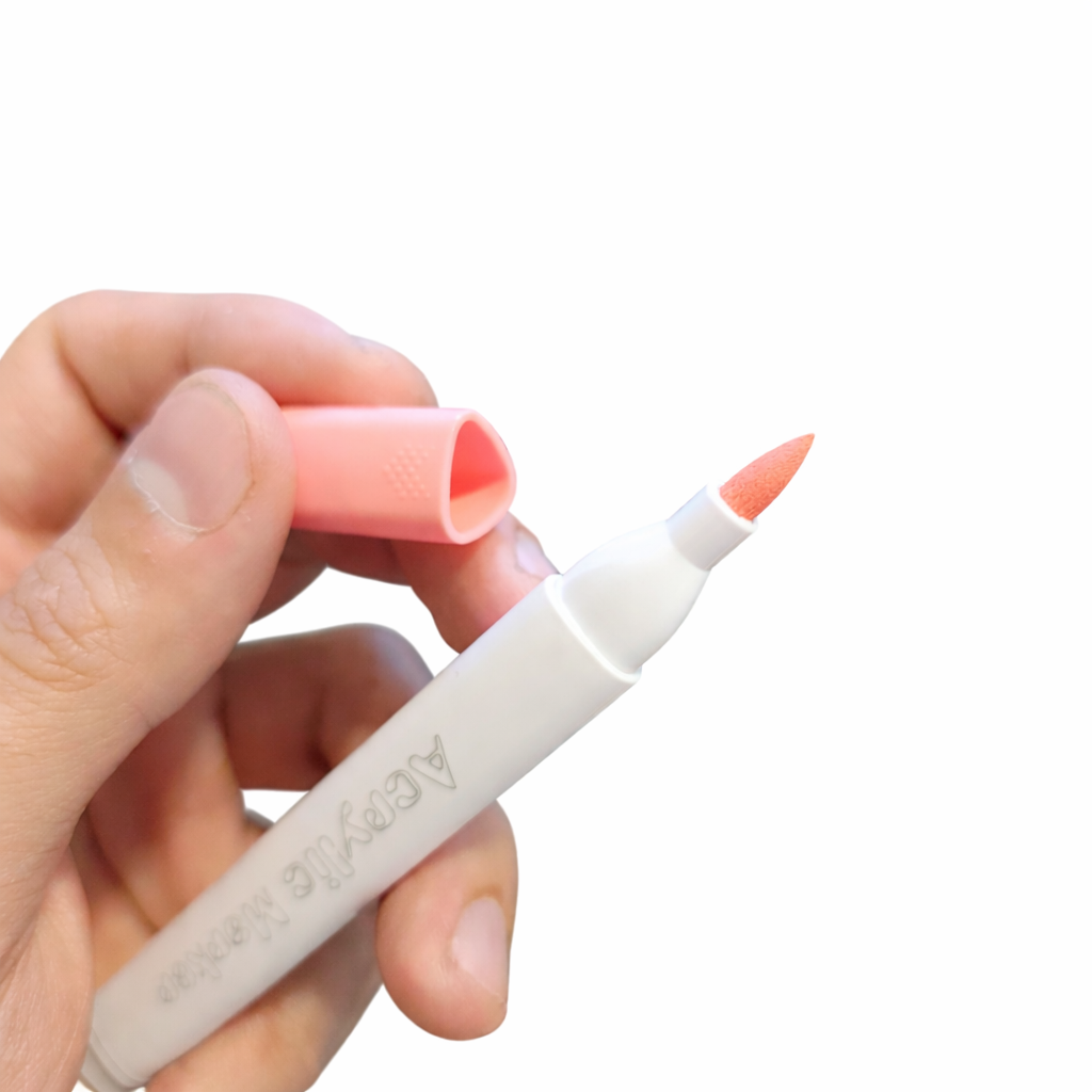 MARCADOR DE ACRILICO PUNTA PINCEL ** SOFT x 60 ** C/ ESTUCHE RIGIDO - NAUGHTHUE