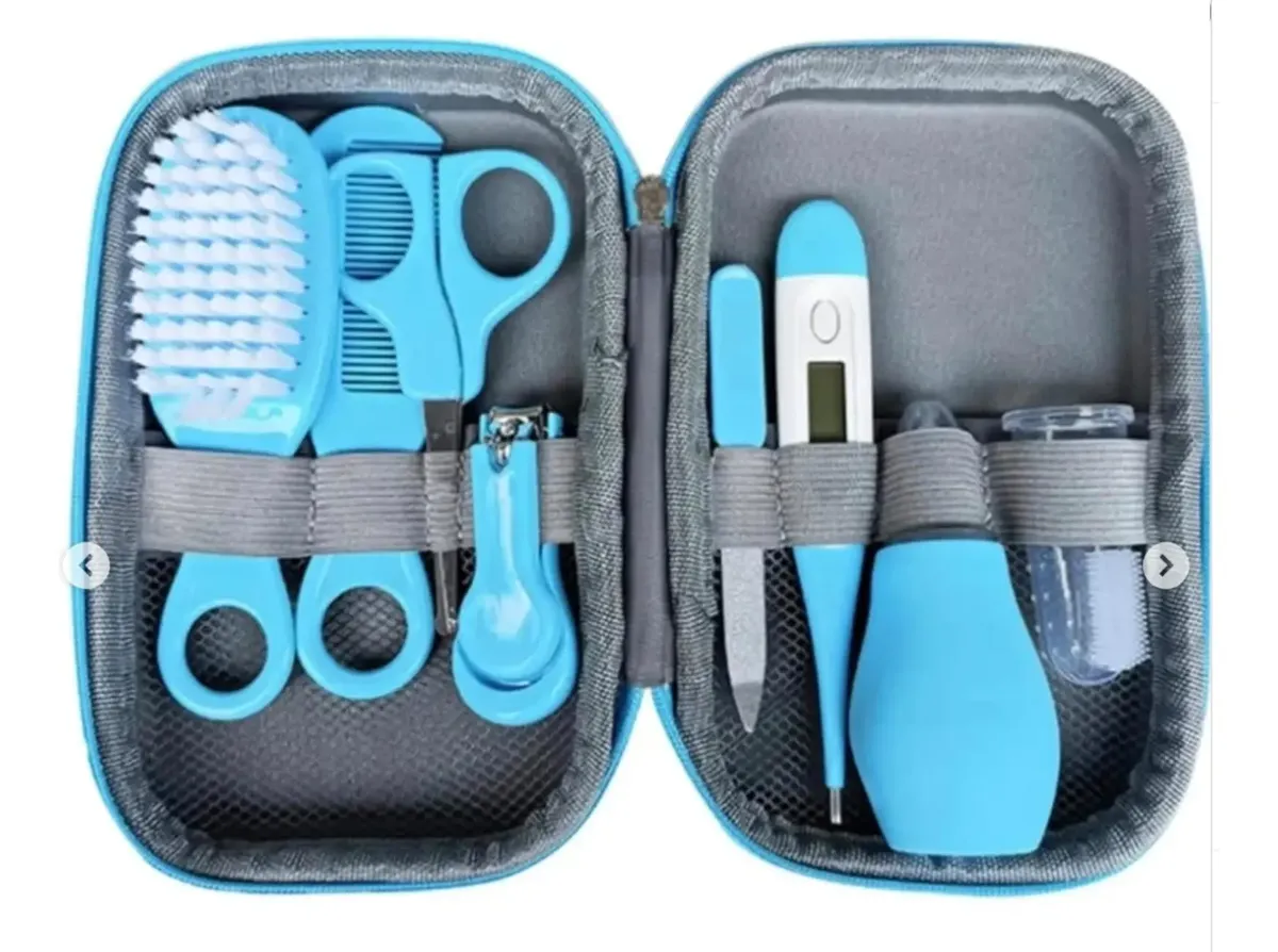 SET CUIDADO BEBE X 8 PIEZAS + NECESER ESTUCHE RIGIDO
